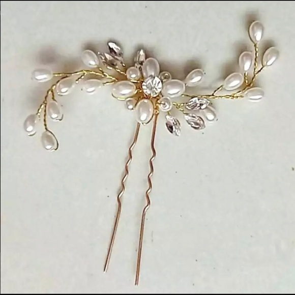 Pearl and Silver hair pins - Picture 2 of 2